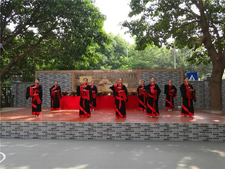 舞蹈《重回汉唐》