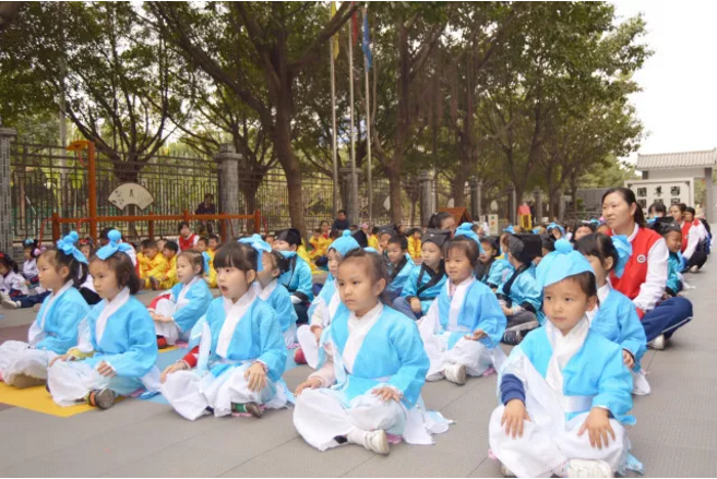 东方贤德幼儿园美食嘉年华活动预告