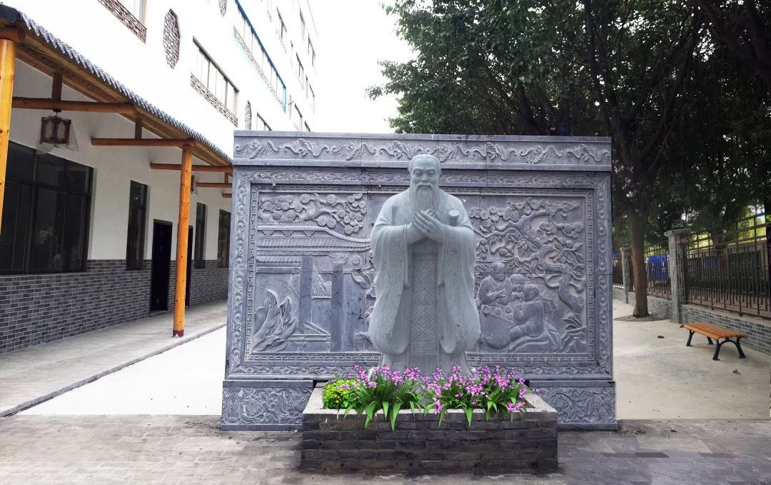 寒假班操场户外环境 寒假班操场户外环境