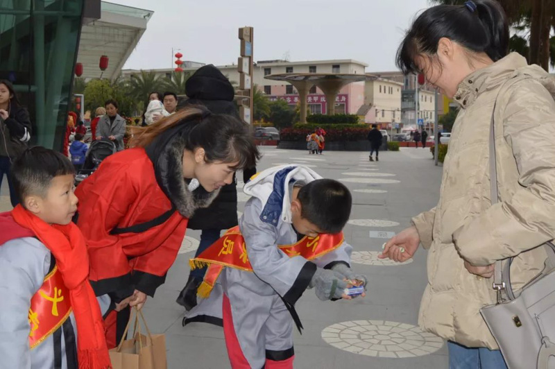 幼儿义卖活动 幼儿义卖活动