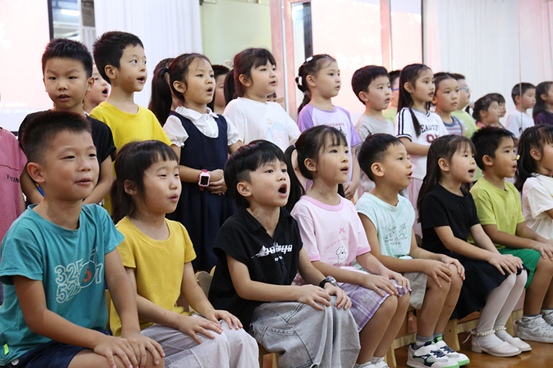 参加幼小衔接暑假班的孩子